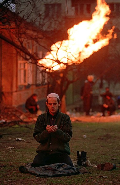 File:Evstafiev-chechnya-prayer3.jpg