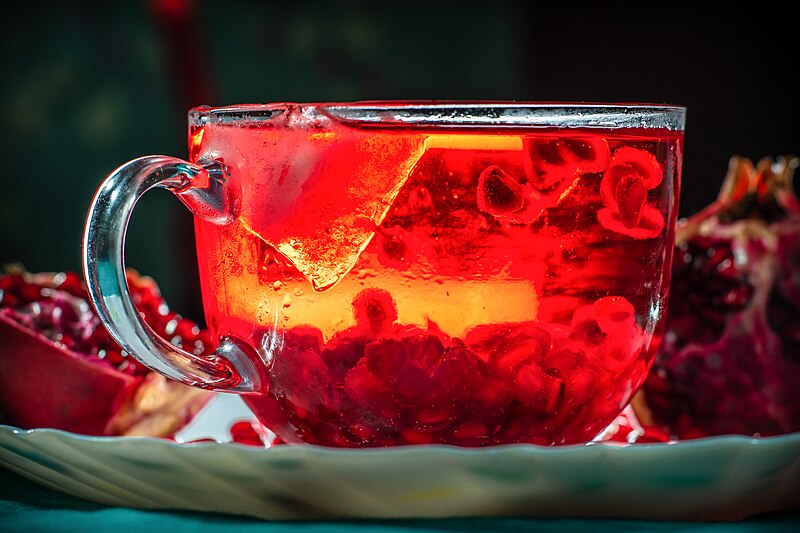 File:Cold pomegranate juice with ice cubes.jpg