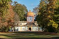 Schwetzingen - Schlossgarten - herbstlicher Blick von Westen auf Apollotempel