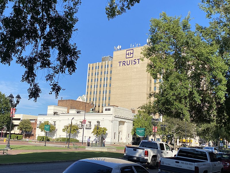 File:The Truist Building in Downtown Augusta.jpg