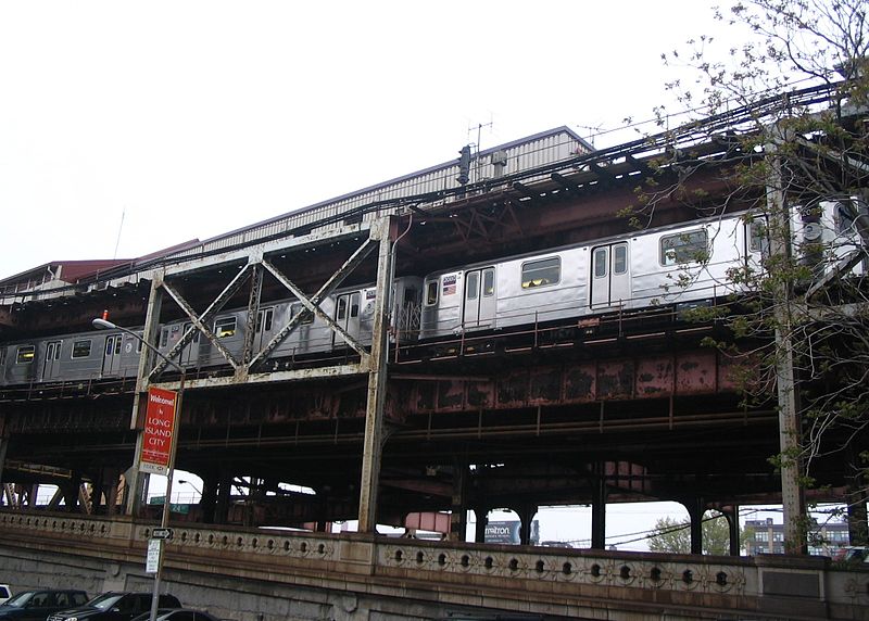 File:Queensboro Plaza structure du métro (cropped).JPG