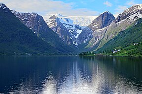 Briksdalsbreen