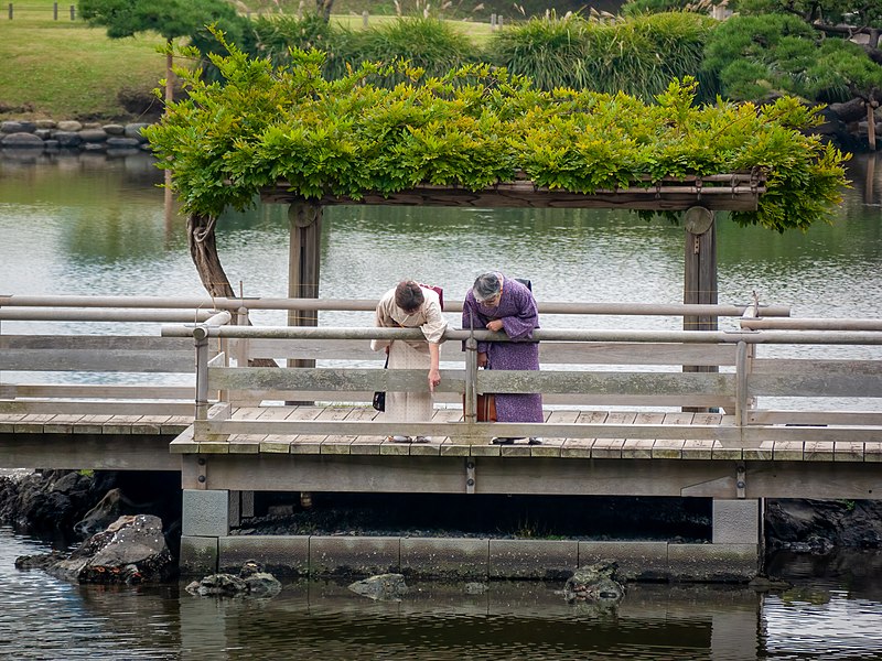 File:Tokio Hamarikyu-Garten-20091017-RM-142657.jpg