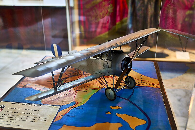 File:Model of a Nieuport - 17 at Athens War Museum on November 22, 2022.jpg