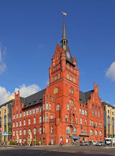 File:Rathaus Berlin-Steglitz Sep12.jpg