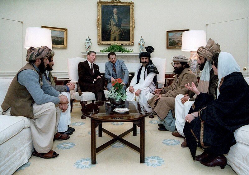 File:Reagan sitting with people from the Afghanistan-Pakistan region in February 1983.jpg