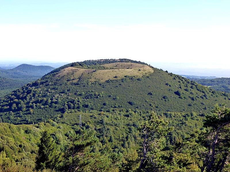 File:Puy des Goules1.jpg