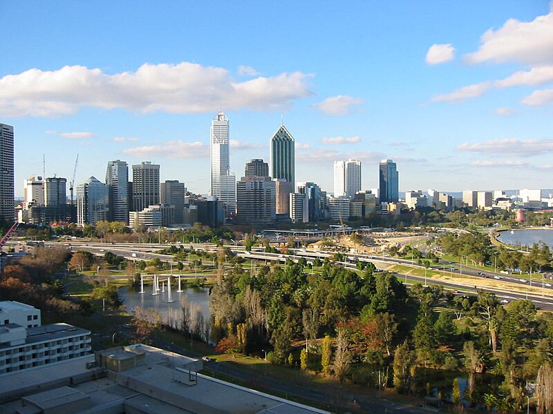 File:Perth skyline 2002.jpg