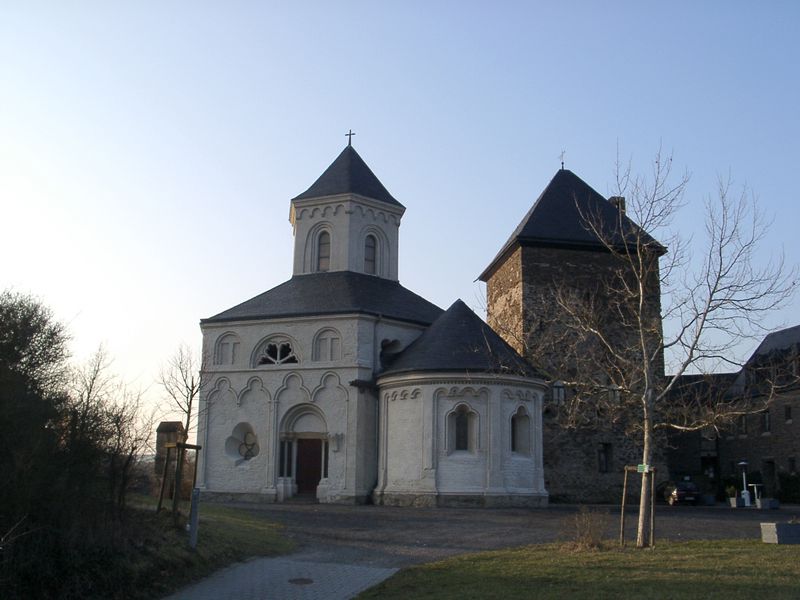 File:Matthiaskapelle Kobern1.jpg