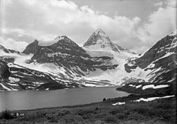 Mount Assiniboine 3,618 metre