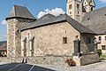 English: Canonry manor house and defense tower with mortuary Deutsch: Kanonikerstöckl und mächtiger, mehreckig vortretender Turmbau der Verteidigungsanlage mit Aufbahrungshalle