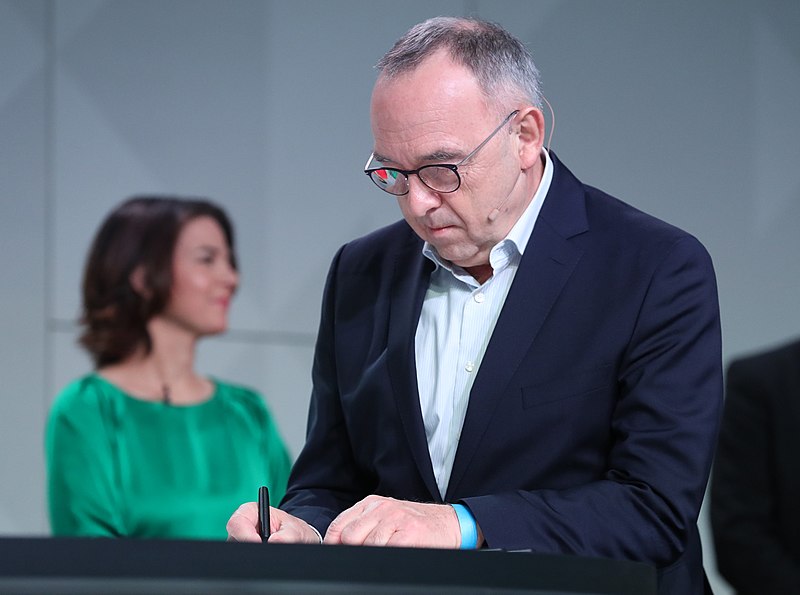 File:2021-12-07 Unterzeichnung des Koalitionsvertrages der 20. Wahlperiode des Bundestages by Sandro Halank–089.jpg