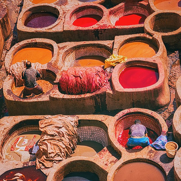 File:Clothes dyers in Fez, Morocco.jpg