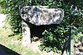 Le dolmen près de la mairie.