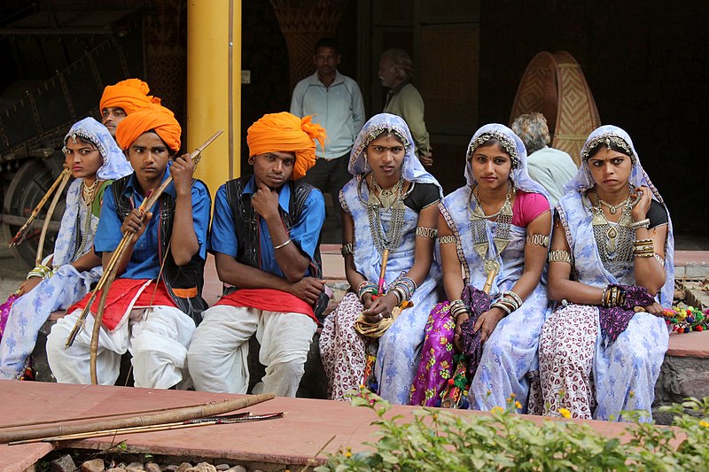 File:Tribes of Madhya Pradesh 001.jpg