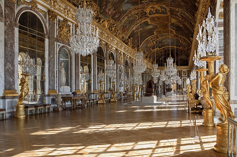 File:Chateau Versailles Galerie des Glaces.jpg