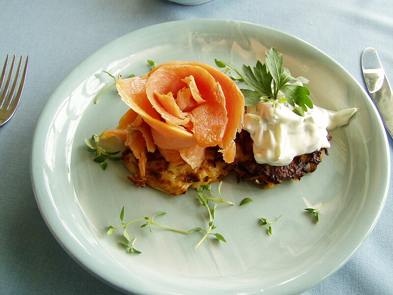 File:Salmon Rose with Potato Pancakes, Haapsalu Kuursaal (2280917119).jpg