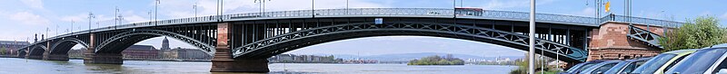 File:Theodor-Heuss-Brücke-Mainz-Panorama 1-15000x1530.jpg