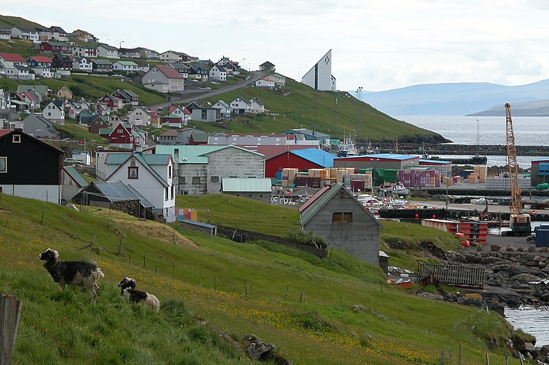 File:Toftir, Faroe Islands.JPG