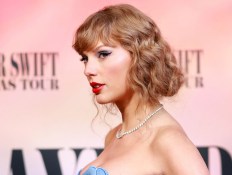 Taylor Swift Tops Female-Led Albums Chart for 10th Consecutive Week