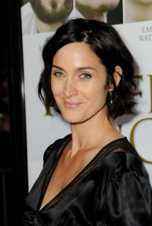 Carrie-Anne Moss Picture