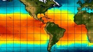 Wie Sie sehen, sehen Sie nicht viel: Die Verteilung der absoluten Ozean-Temperaturen Anfang April verrät El Nino kaum. Erst wenn man die Anomalien (von derzeit bis plus 1 Grad) in einzelnen Pazifikregionen genauer betrachtet, findet man Spuren der Anomalie.