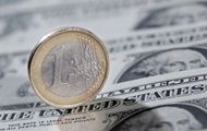 Після референдуму в Греції євро впав до долара на 1,12%
