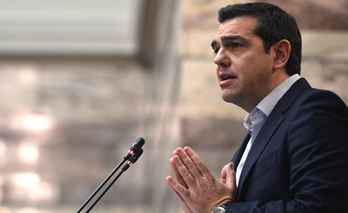 Премьер-министр Греции Алексис Ципрас выступает в парламенте