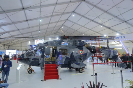 Корабельный вариант индийского вертолета Dhruv