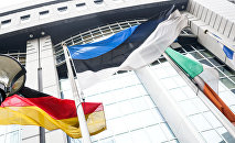 Флаг Эстонии у Европарламента