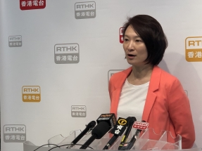 Starry Lee defends noon deadline for committee