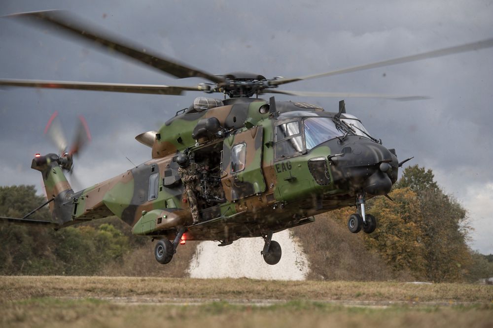 NH90 TTH Présentation IHEDN 2016 de l'Armée de Terre, Base militaire de Satory-Versailles (78) les 18 et 19 octobre 2016.