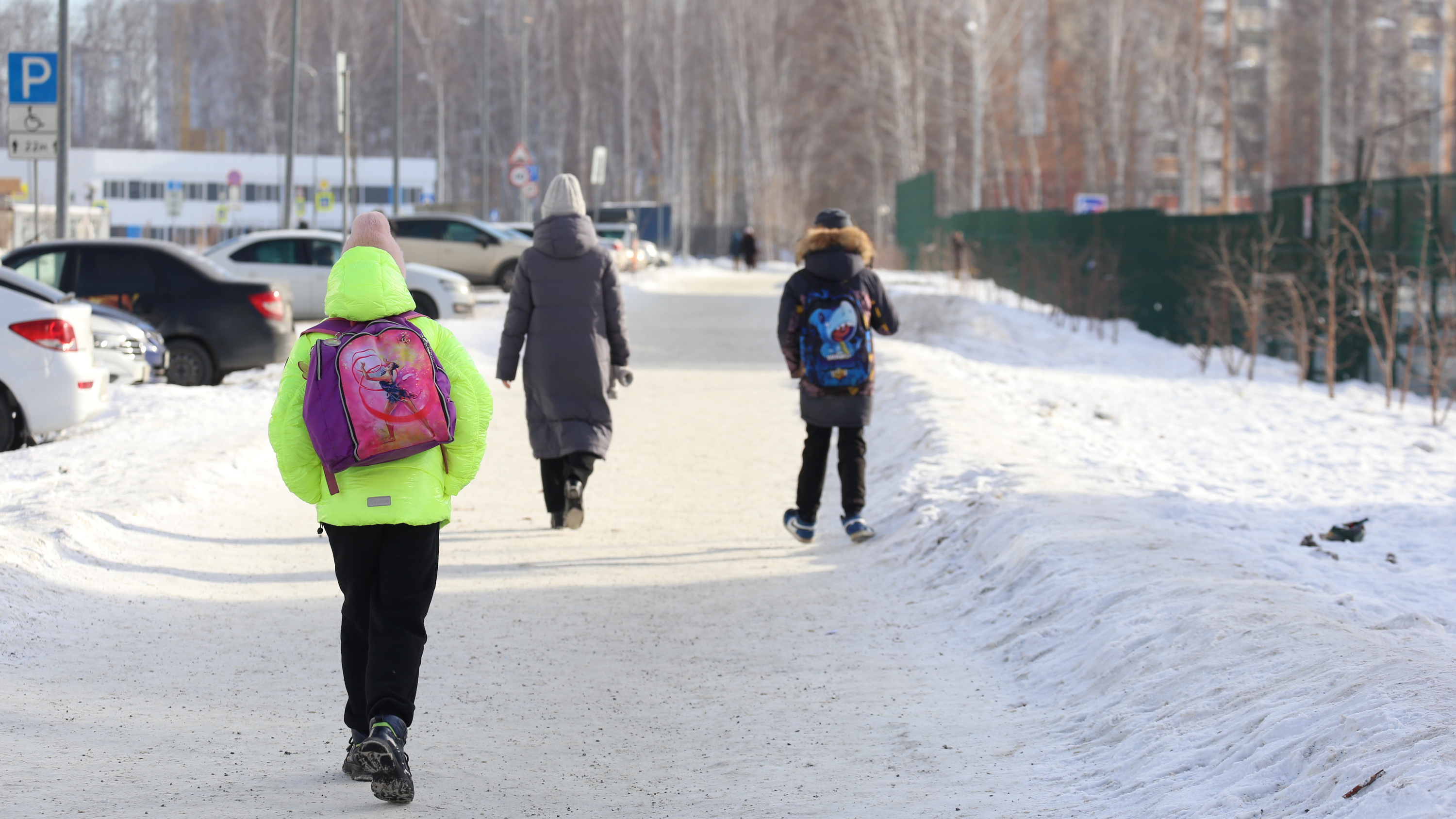 В городах Югры из-за морозов отменили занятия в школах