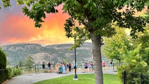 Kelowna declares state of emergency, evacuation orders issued as wildfire jumps Okanagan Lake overnight. (Credit: Danielle Smith)