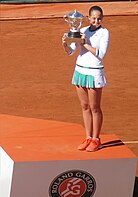 Serena Williams won her 23rd major at the Australian Open, a new record in the Open Era, defeating her sister Venus Williams. Jeļena Ostapenko won her first major and her first title overall, defeating Simona Halep in the final of the French Open to become the first player from Latvia to win a major, and the first unseeded player to win the French Open since 1933. Garbiñe Muguruza won her second major at Wimbledon, defeating Venus Williams in the final. Sloane Stephens won her first major title at the US Open, defeating Madison Keys in the final, becoming the second unseeded woman in the Open era to win the US Open after Kim Clijsters in 2009.