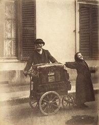 1855 painting of a street musician, O Pobre Rabequista (The Poor Rabeca Player), by José Rodrigues