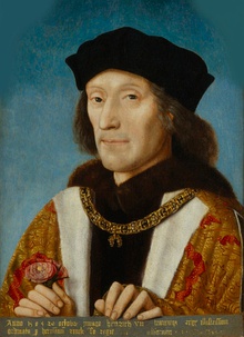 Painting of Henry VII in 1505 wearing a gold collar and holding a rose