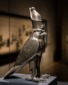 Figurine of Horus as falcon god with an Egyptian crown; circa 500 BC; silver and electrum; height: 26.9 cm; Staatliche Sammlung für Ägyptische Kunst (Munich, Germany)