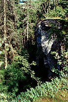 Cliffs in the north part beneath The Castle