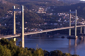 Puente de Rande en la ría de Vigo de Fabrizio de Miranda, Florencio del Pozo y Alfredo Passaro, 1973-1978