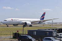 A LATAM Chile Airbus A321-200