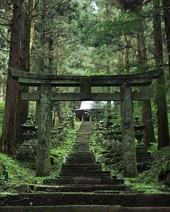 Both the manga and anime were set at the Kamishikimi Kumanoimasu Shrine in the Kumamoto Prefecture of Japan.