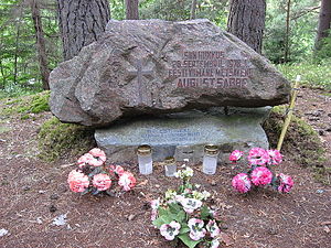 Памятник на месте гибели последнего эстонского «лесного брата» Аугуста Саббе