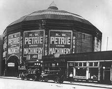Edificio del ciclorama de Toronto hacia 1922.[3]​