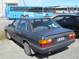 Audi 80 B2 rediseño vista posterior