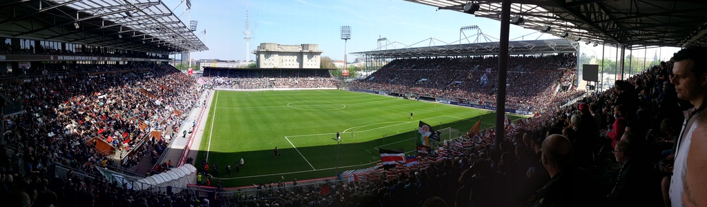  Vista panorámica del Millerntor-Stadion en 2014.