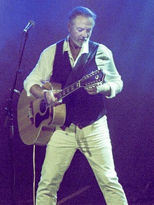 Kilbey performing solo in Sydney, August 2020
