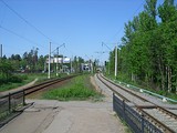 Вид на сестрорецкую горловину станции. Слева — главный путь, справа — боковой