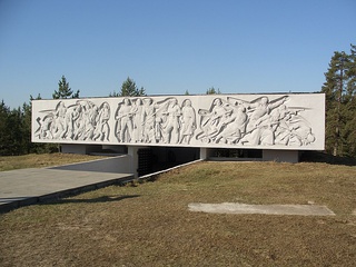 Фасад мемориального зала