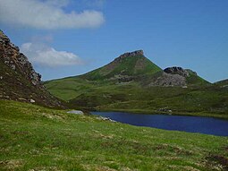 Dùn Caan from Loch na Mna